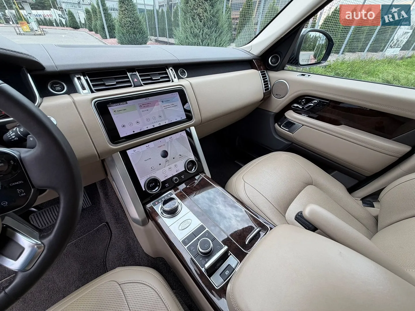2019 Land Rover Range Rover - мініатюра 15