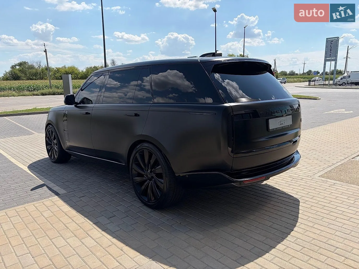 Land Rover Range Rover 2023 VIN SALKABBW6PA053947 фото оголошення 8 з 37