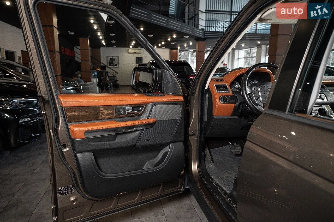 2012 Land Rover Range Rover - мініатюра 27