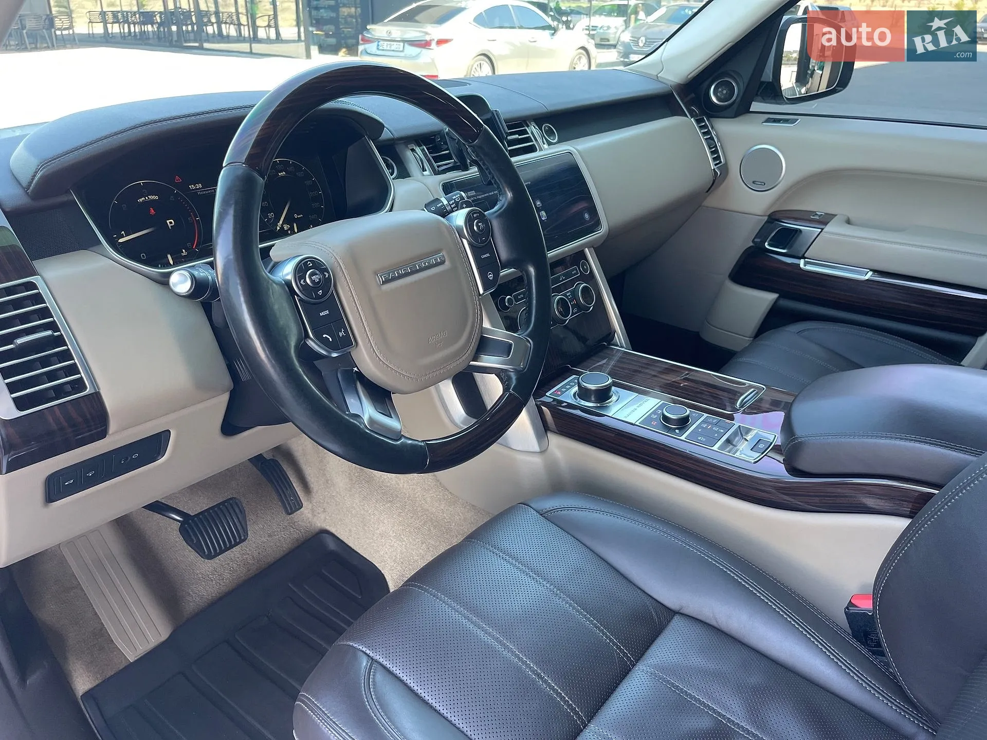2016 Land Rover Range Rover - мініатюра 17