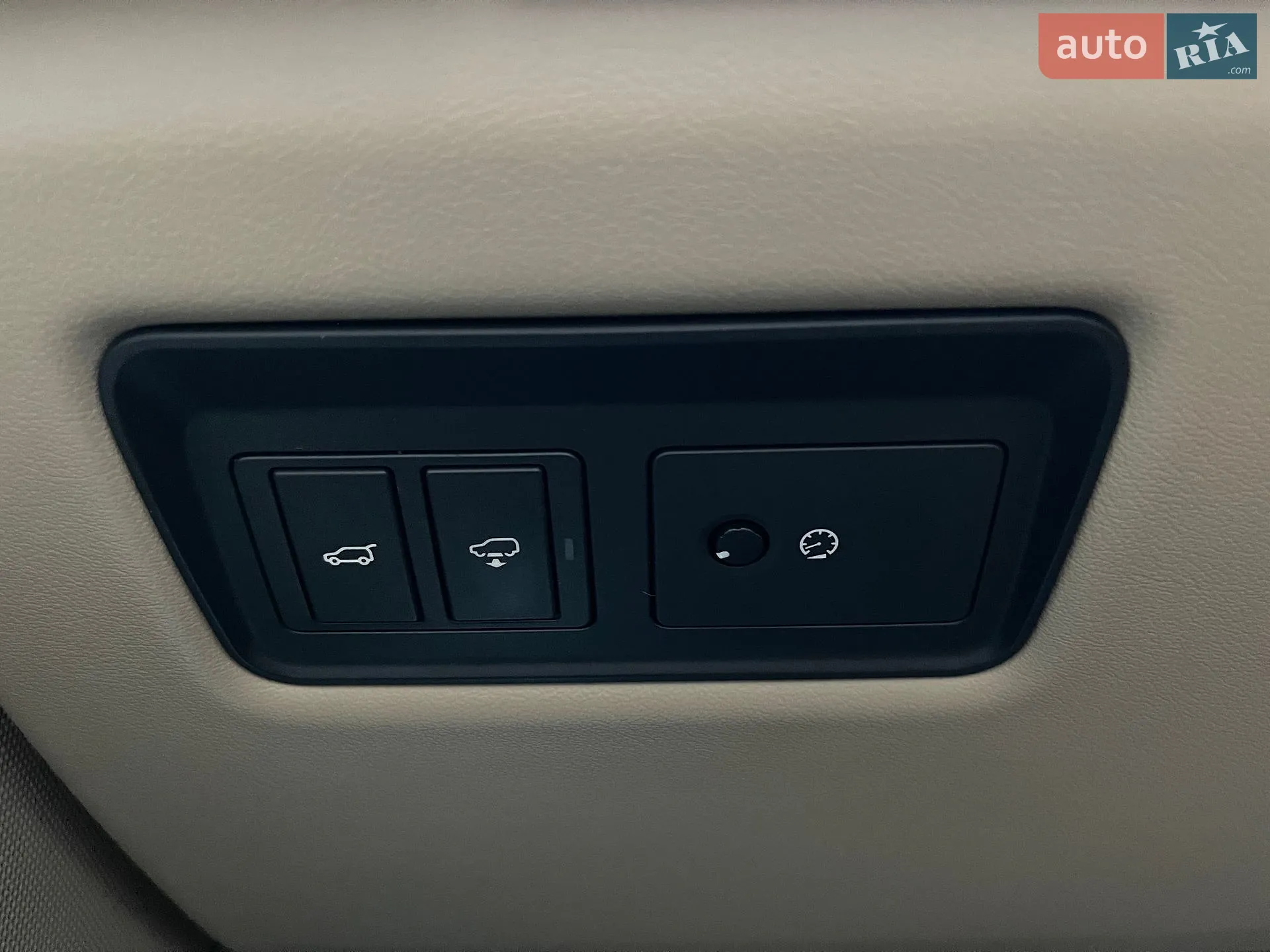 2016 Land Rover Range Rover - мініатюра 32