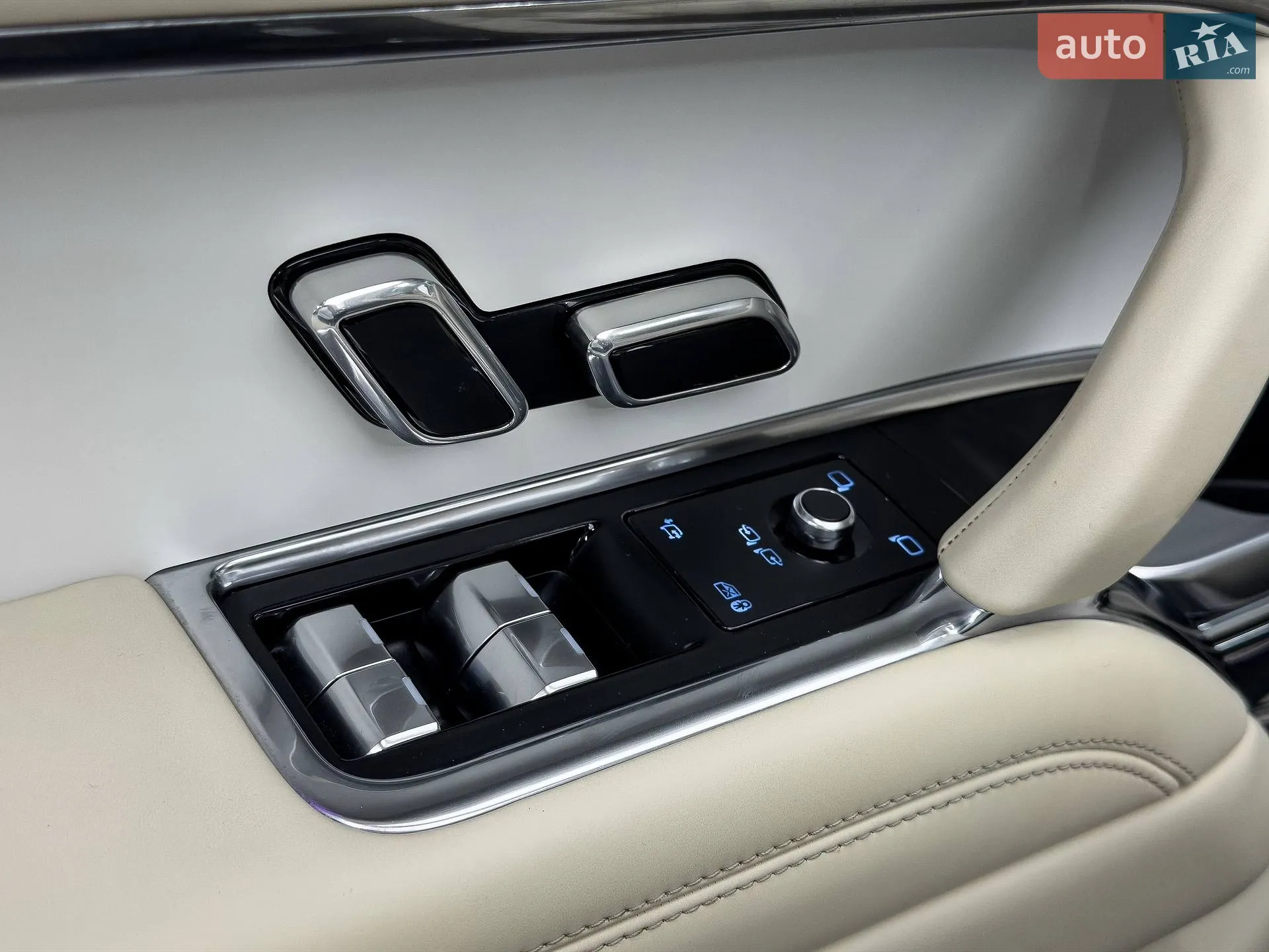 2023 Land Rover Range Rover - мініатюра 19