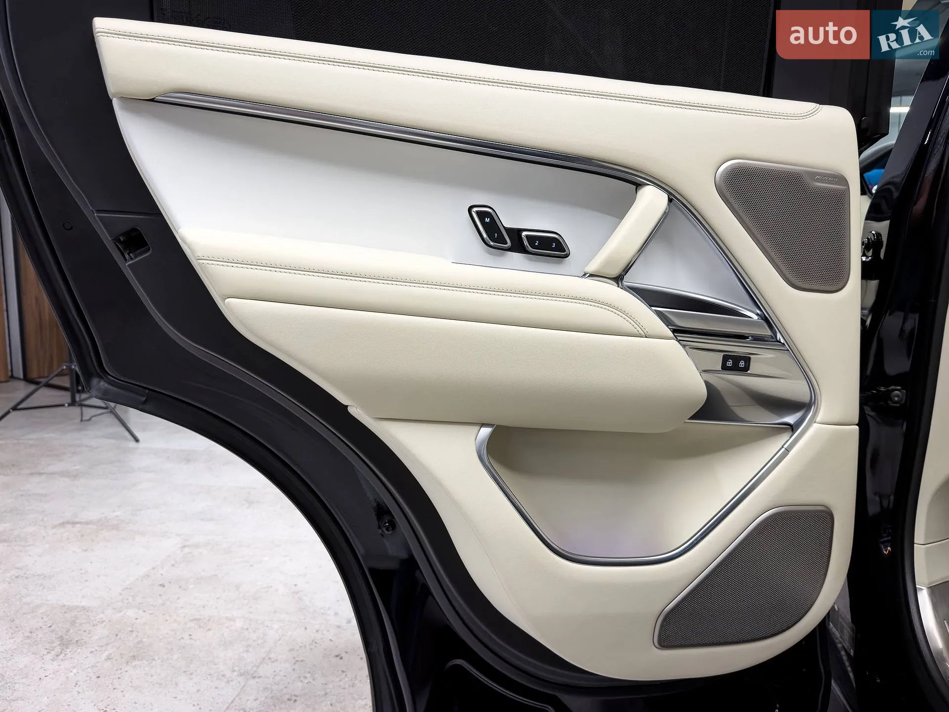 2023 Land Rover Range Rover - мініатюра 35