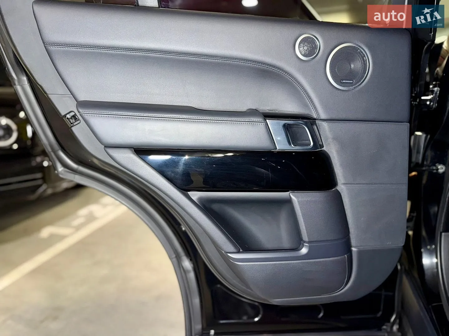 2013 Land Rover Range Rover - мініатюра 28