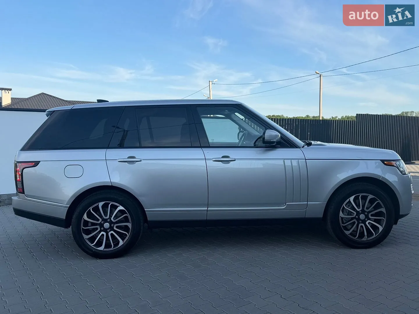 2017 Land Rover Range Rover - мініатюра 25