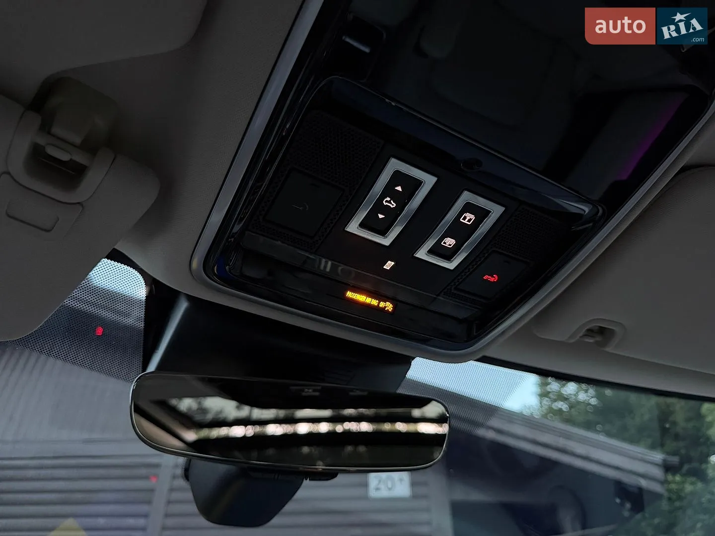 2019 Land Rover Range Rover - мініатюра 21
