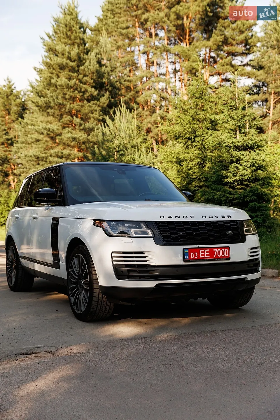 2018 Land Rover Range Rover - мініатюра 21