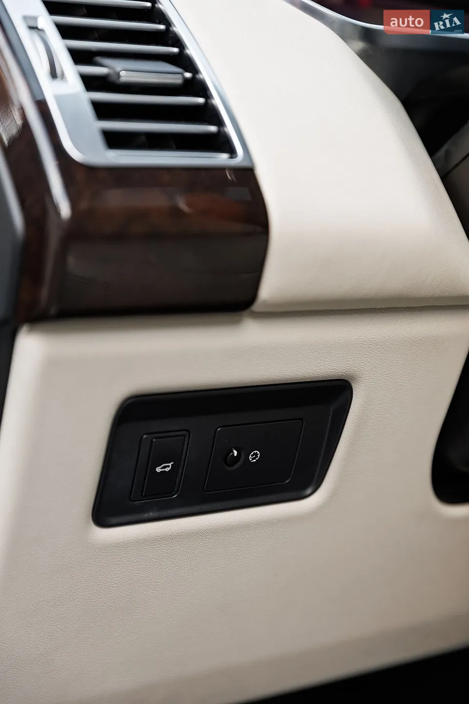 2018 Land Rover Range Rover - мініатюра 61