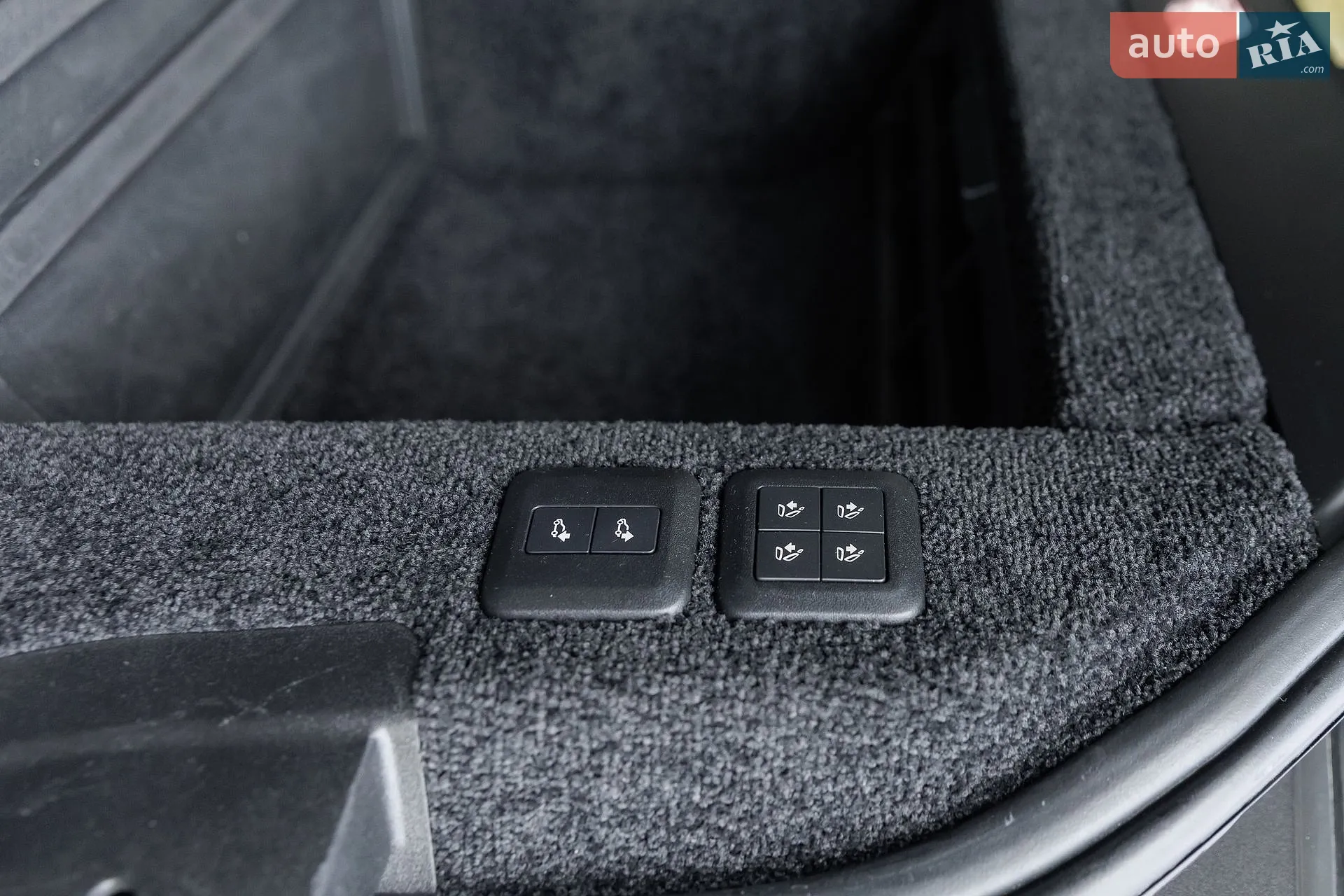 2018 Land Rover Range Rover - мініатюра 124