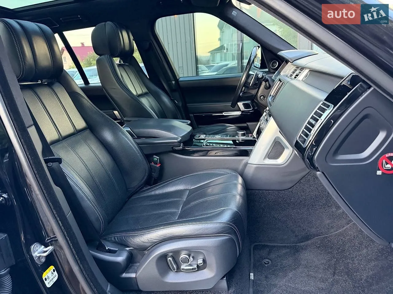2016 Land Rover Range Rover - мініатюра 41