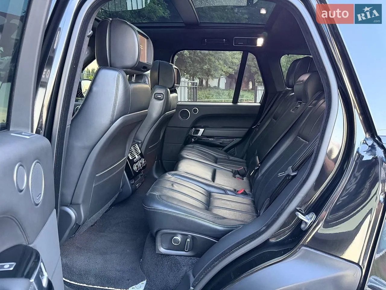 2016 Land Rover Range Rover - мініатюра 35