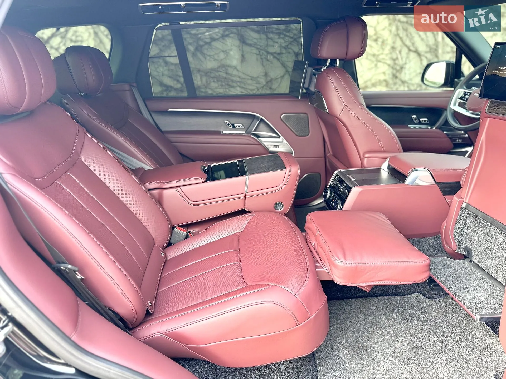 2025 Land Rover Range Rover - мініатюра 30