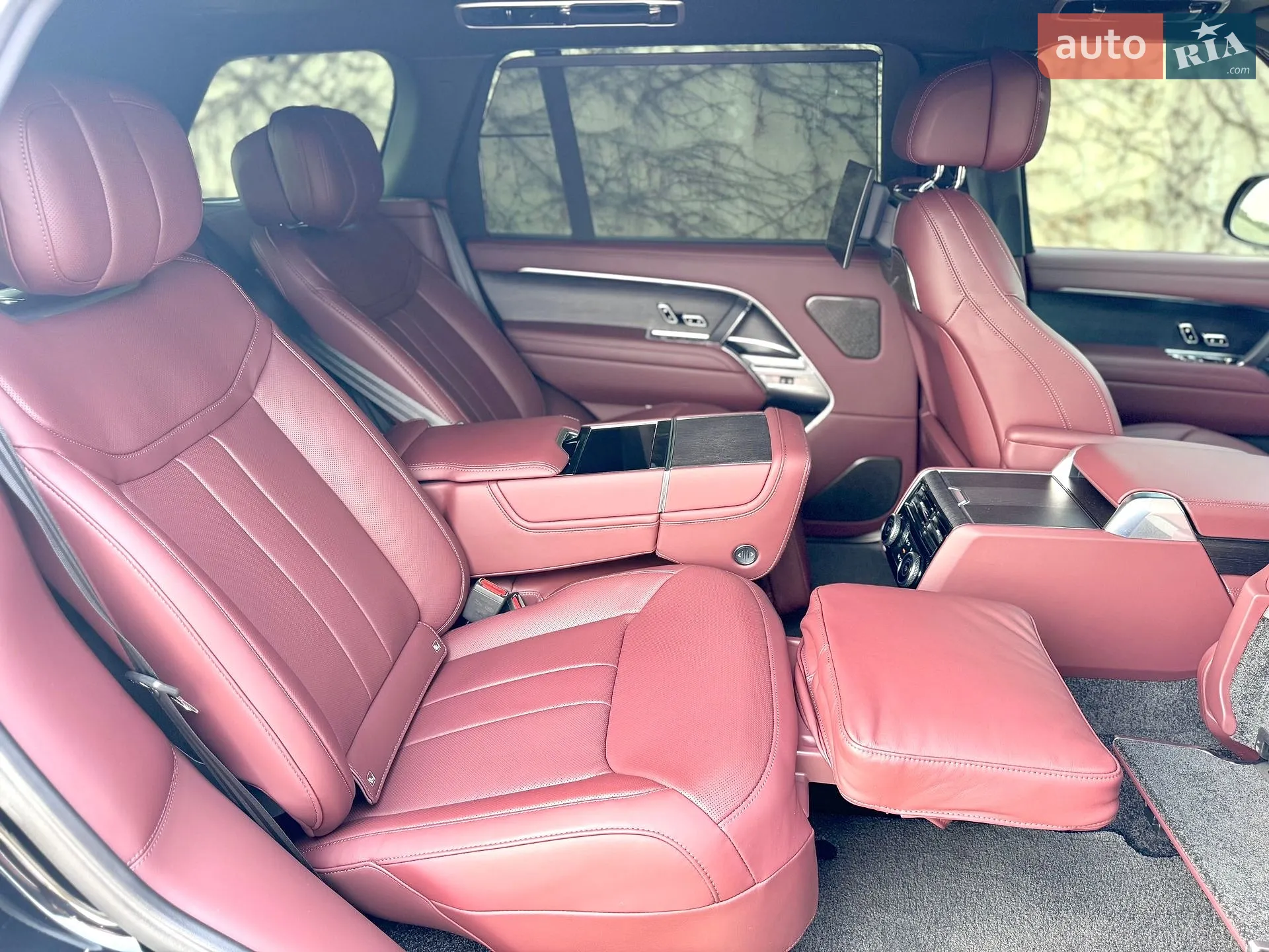 2025 Land Rover Range Rover - мініатюра 31
