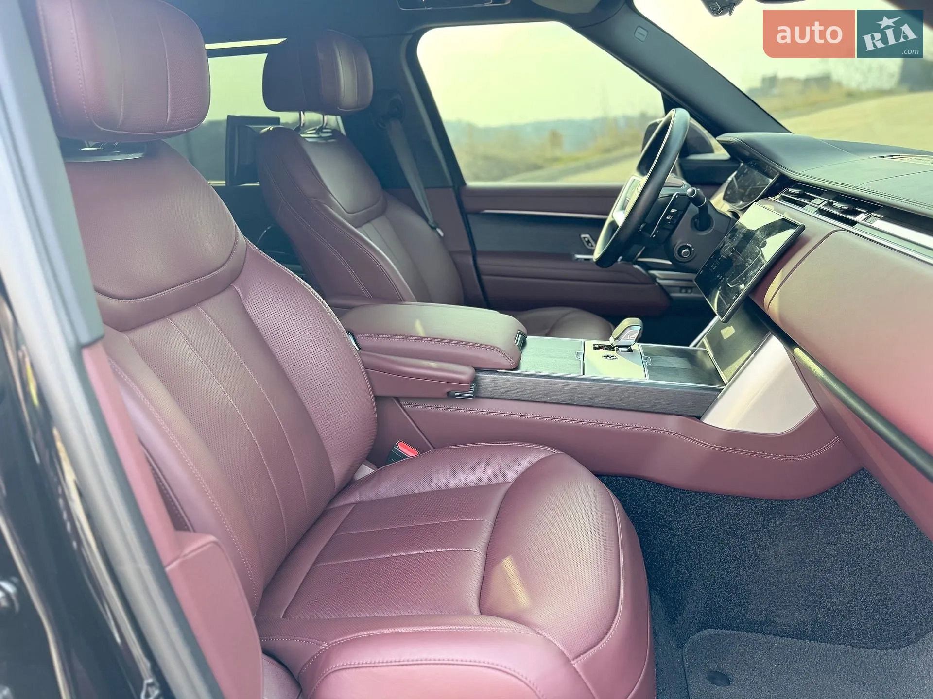 2025 Land Rover Range Rover - мініатюра 38