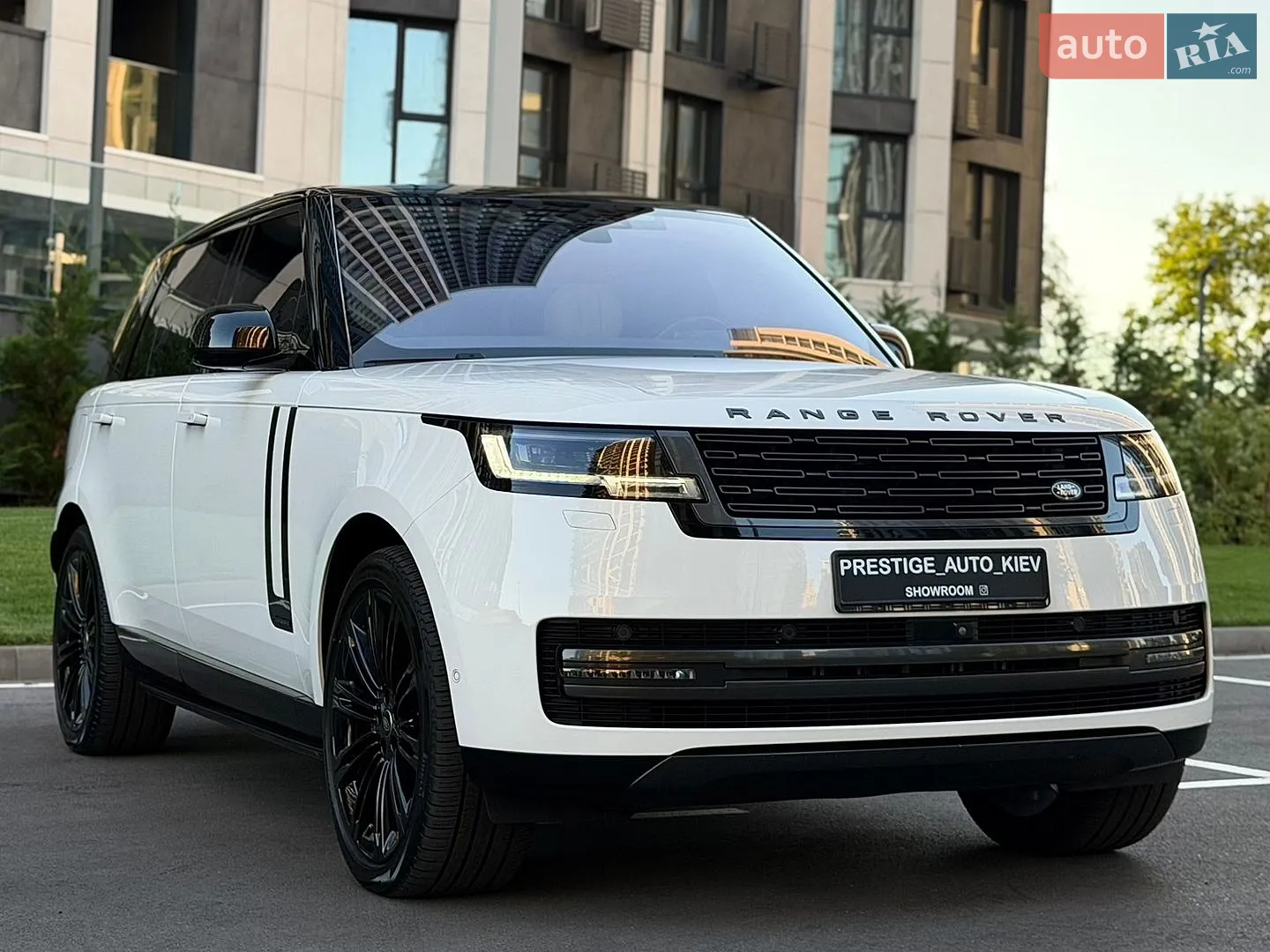 2023 Land Rover Range Rover - мініатюра 11