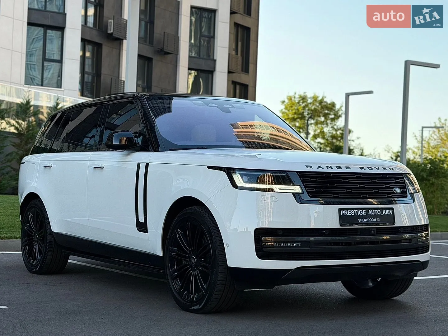 2023 Land Rover Range Rover - мініатюра 12