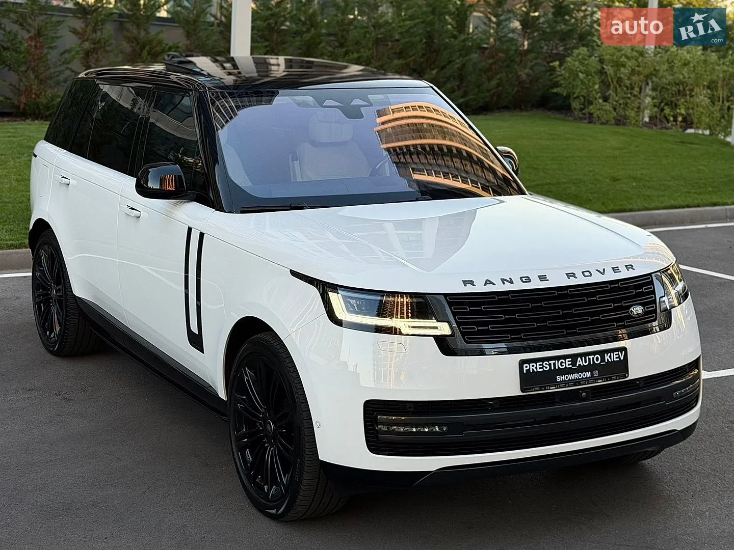 2023 Land Rover Range Rover - мініатюра 10