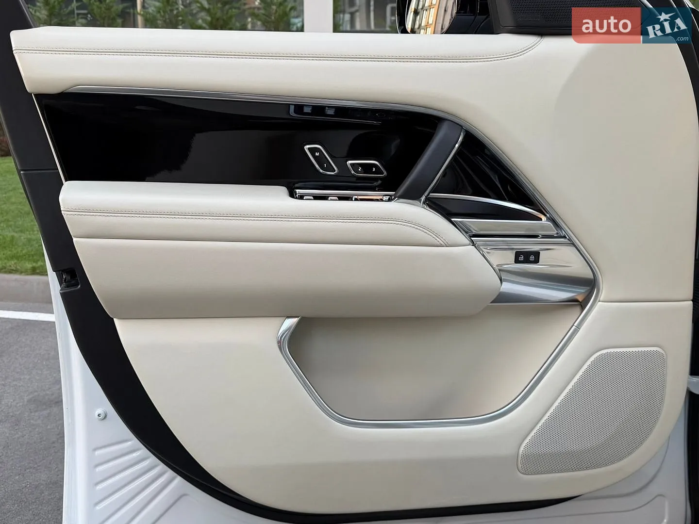 2023 Land Rover Range Rover - мініатюра 49
