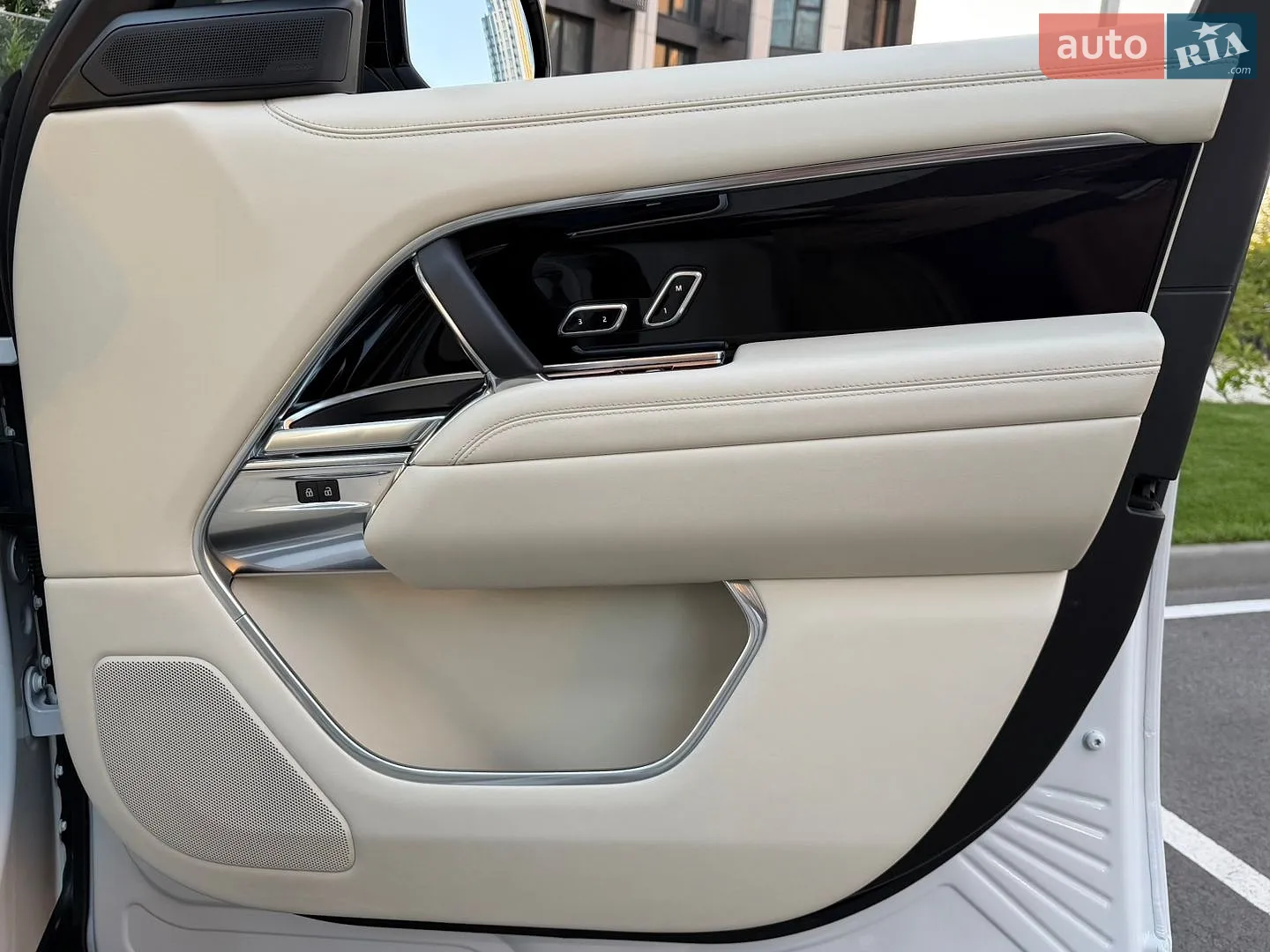 2023 Land Rover Range Rover - мініатюра 53
