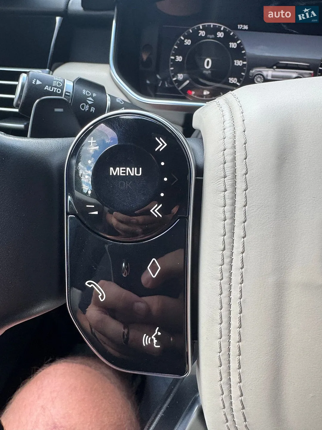 2019 Land Rover Range Rover - мініатюра 30