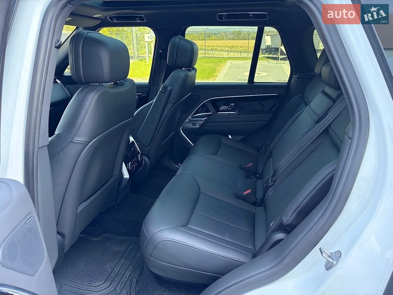 2022 Land Rover Range Rover - мініатюра 27