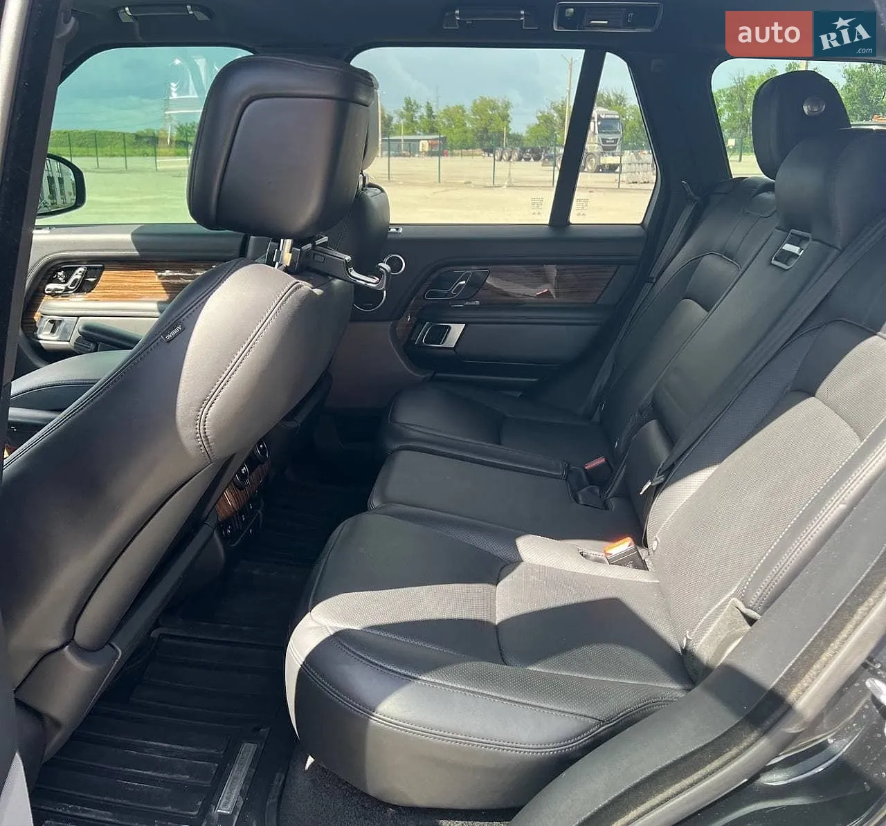 2017 Land Rover Range Rover - мініатюра 8