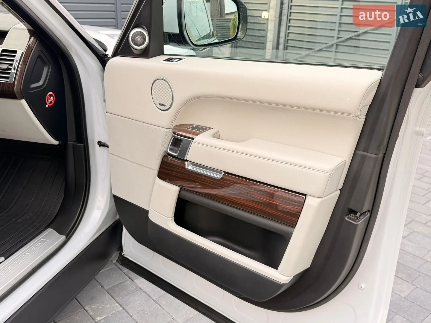 2017 Land Rover Range Rover - мініатюра 15