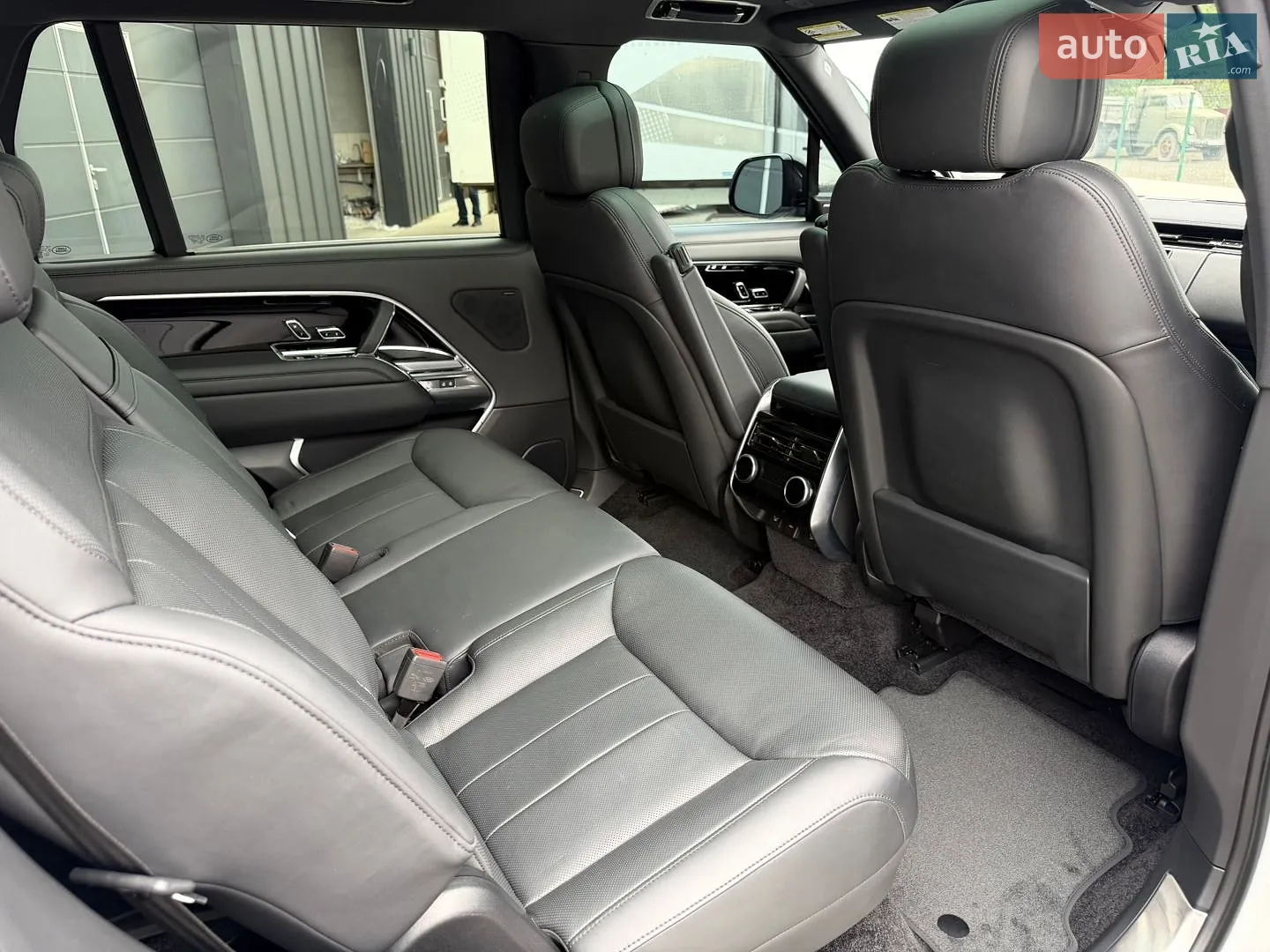 2023 Land Rover Range Rover - мініатюра 21