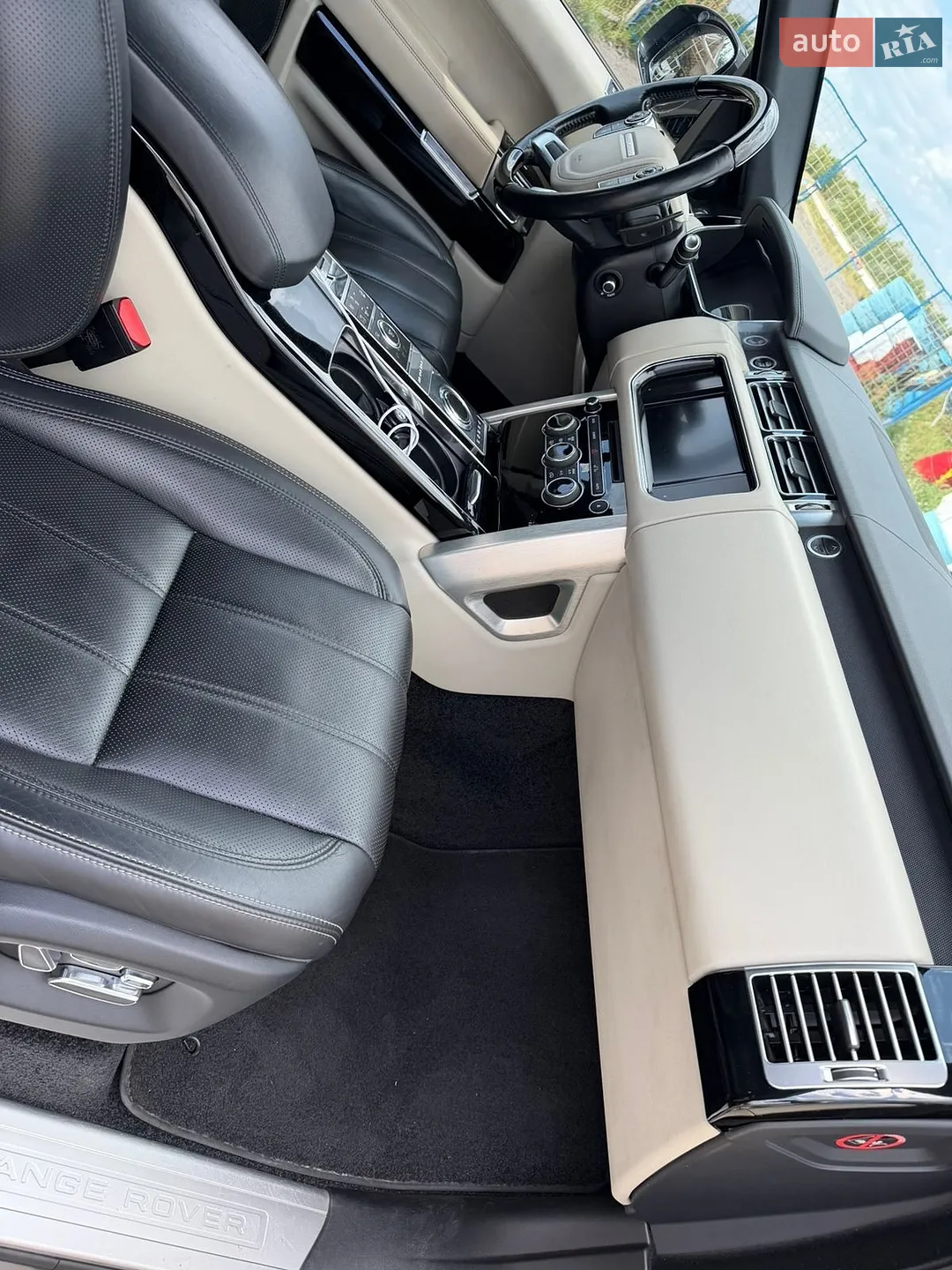 2013 Land Rover Range Rover - мініатюра 18