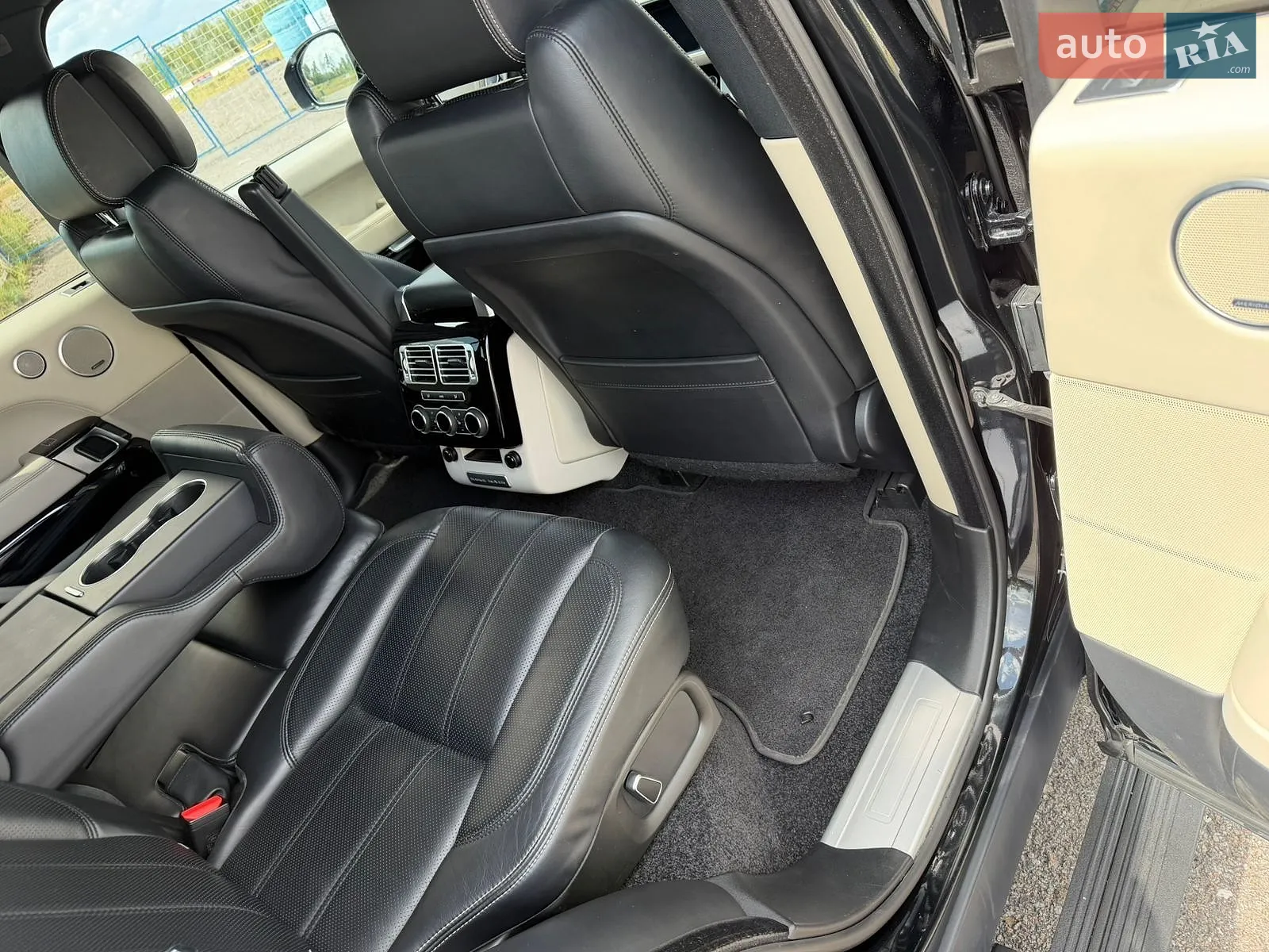 2013 Land Rover Range Rover - мініатюра 19