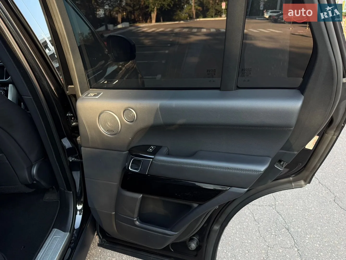 2014 Land Rover Range Rover - мініатюра 18