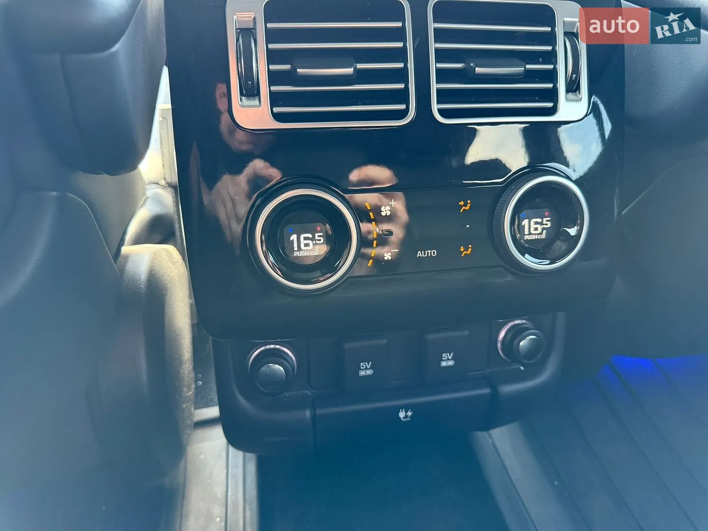 2018 Land Rover Range Rover - мініатюра 17