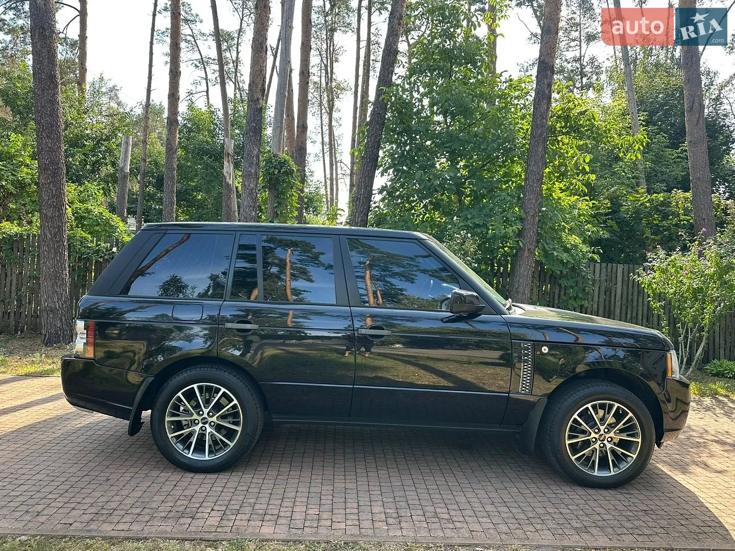 2010 Land Rover Range Rover - мініатюра 20