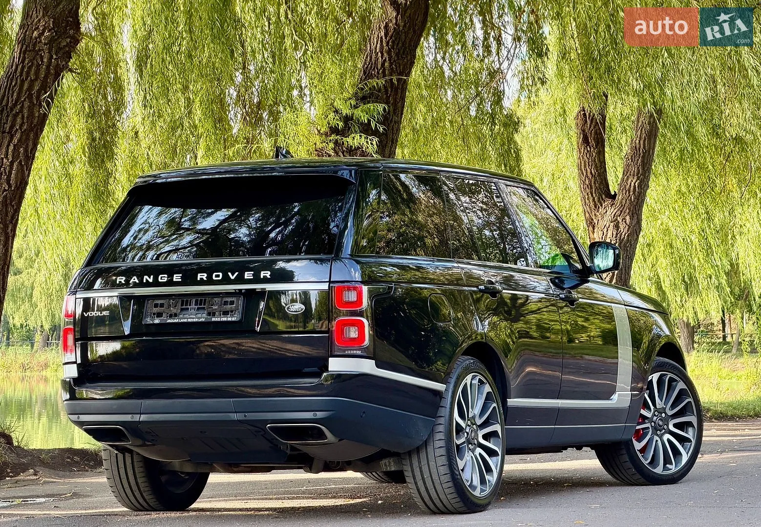 2020 Land Rover Range Rover - мініатюра 25