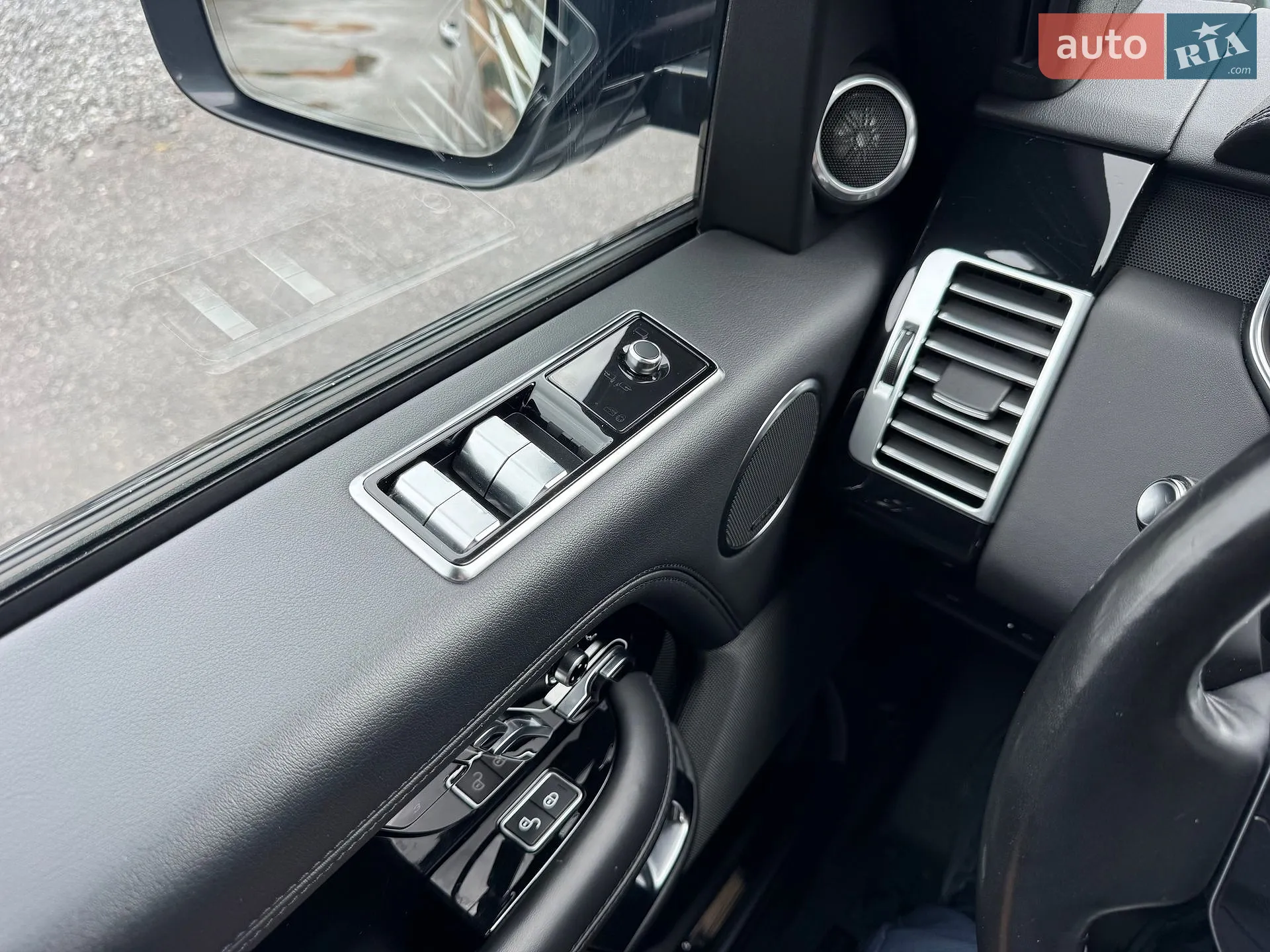 2017 Land Rover Range Rover - мініатюра 11