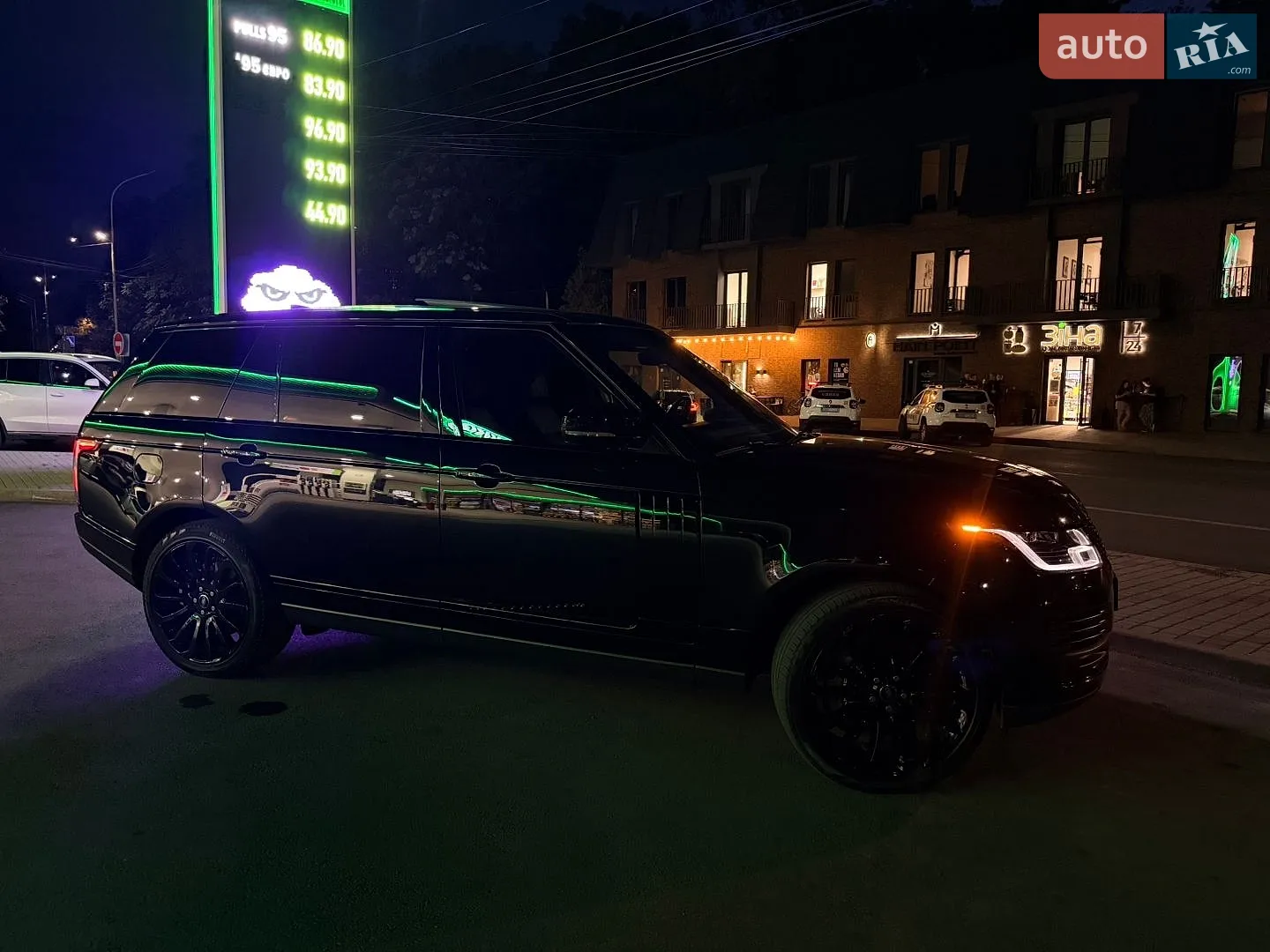 2020 Land Rover Range Rover - мініатюра 3