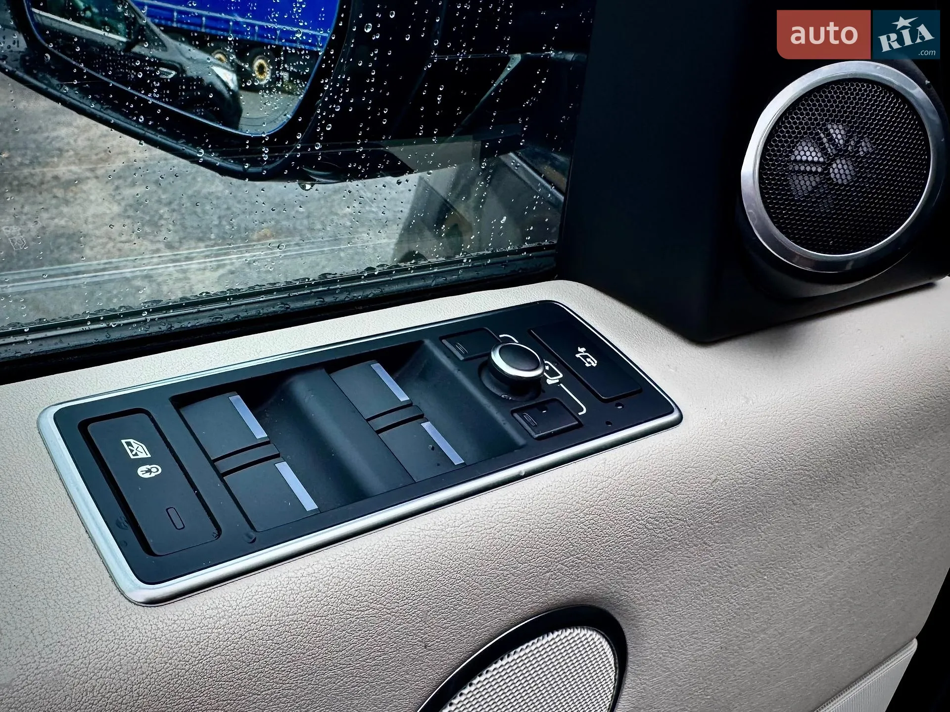 2016 Land Rover Range Rover - мініатюра 30