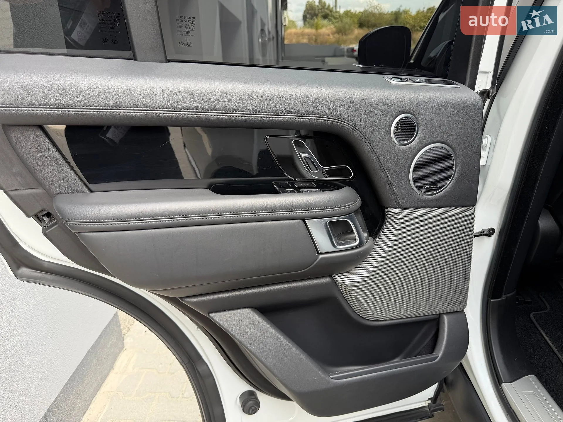 2018 Land Rover Range Rover - мініатюра 30