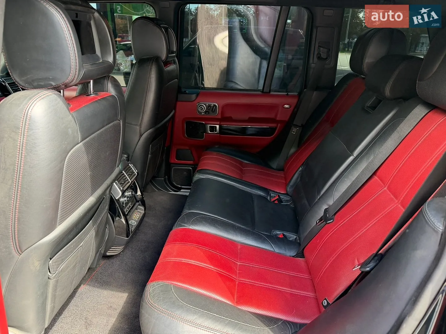 2010 Land Rover Range Rover - мініатюра 20