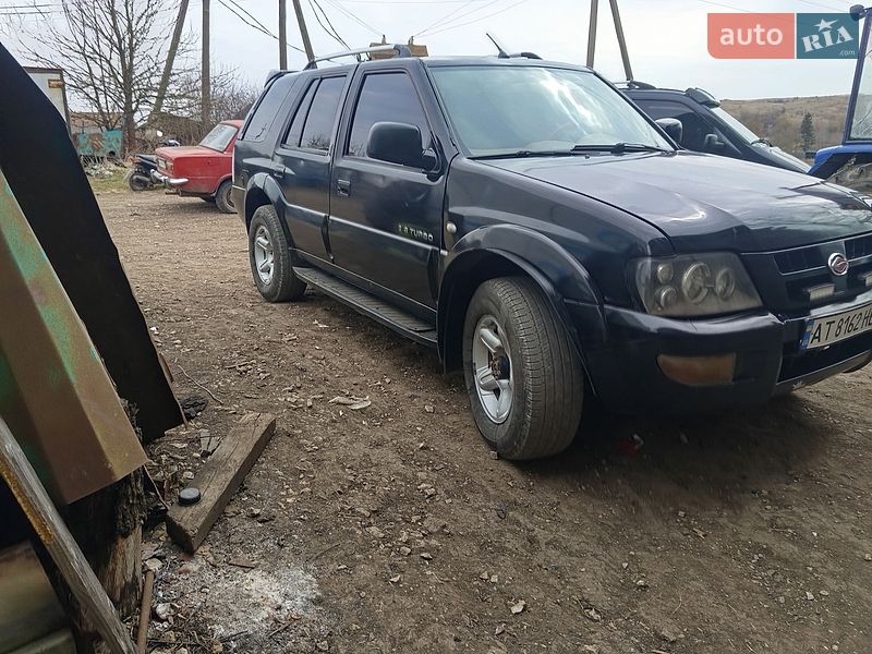 Позашляховик / Кросовер Landwind X6 2008 в Обертині