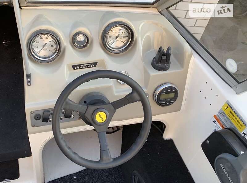 Катер Larson Cabrio 2011 в Запорожье