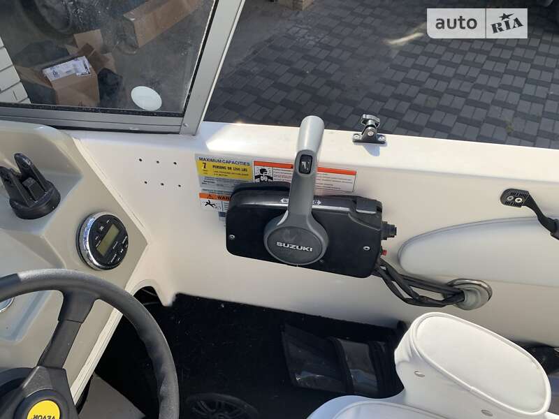 Катер Larson Cabrio 2011 в Запорожье