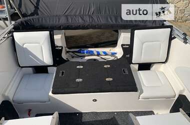 Катер Larson Cabrio 2011 в 