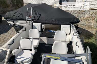 Катер Larson Cabrio 2011 в 
