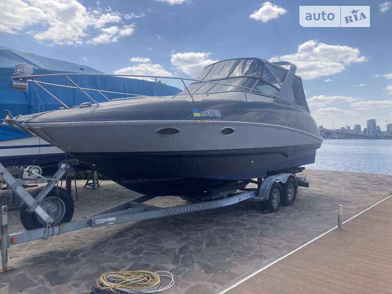 Моторна яхта Larson Cabrio 2007 в Дніпрі