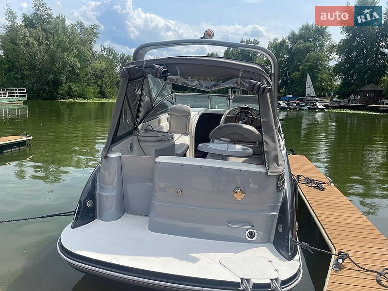 Моторна яхта Larson Cabrio 2007 в Дніпрі