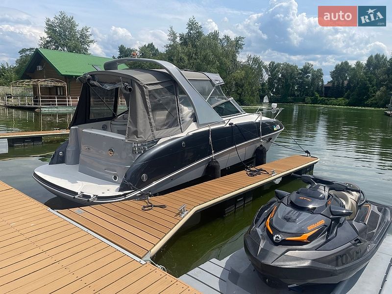 Моторна яхта Larson Cabrio 2007 в Дніпрі