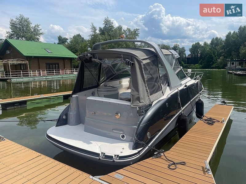Моторна яхта Larson Cabrio 2007 в Дніпрі