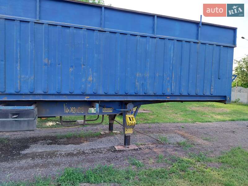 Зерновоз - полуприцеп Latre 99-3056 1990 в Николаеве