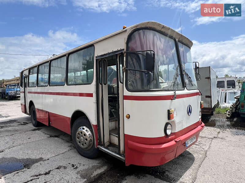 Міський автобус ЛАЗ 695 1993 в Києві фото 4 Міський автобус ЛАЗ 695 1993 в Києві